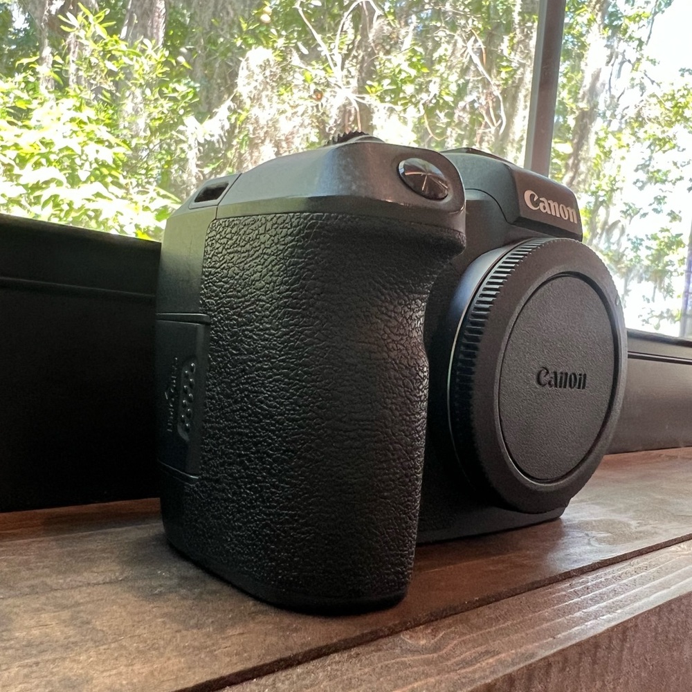 Canon EOS R camera body - Picture 5 of 6